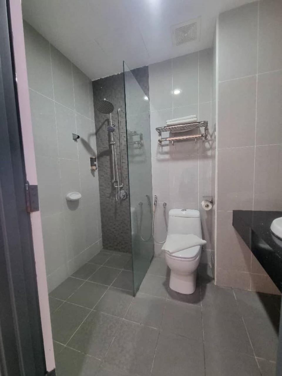 Hotel Avatel Jelutong Gelugor Zewnętrze zdjęcie